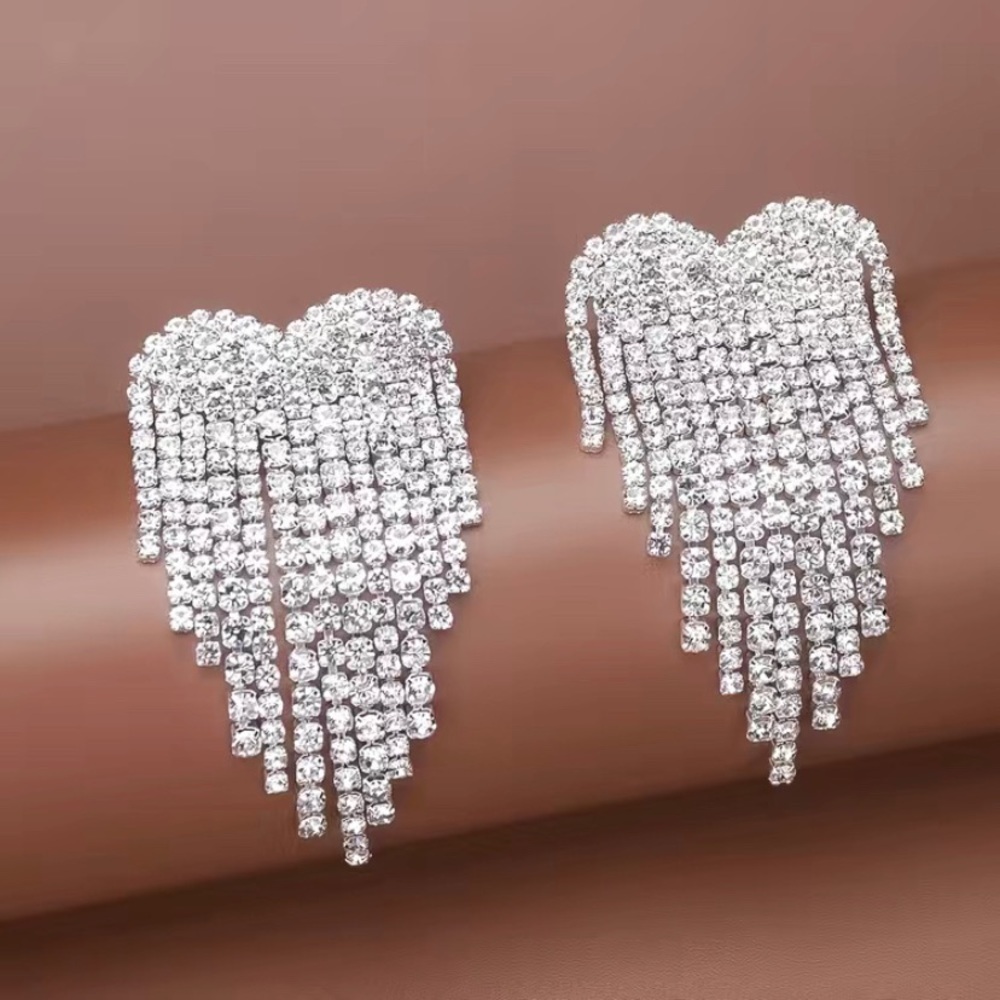 Luxury rhinestone heart tassel drop earrings